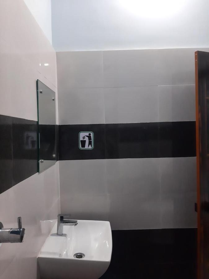 Madaparambil Residency Alwaye المظهر الخارجي الصورة