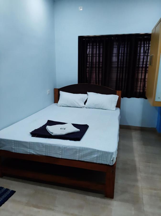 Madaparambil Residency Alwaye المظهر الخارجي الصورة