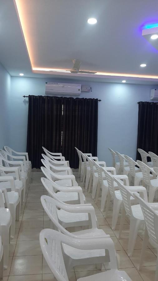 Madaparambil Residency Alwaye المظهر الخارجي الصورة