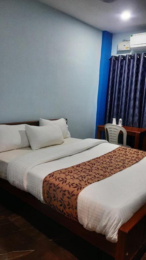 Madaparambil Residency Alwaye المظهر الخارجي الصورة