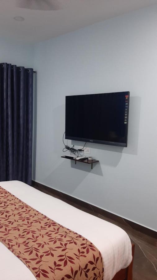 Madaparambil Residency Alwaye المظهر الخارجي الصورة