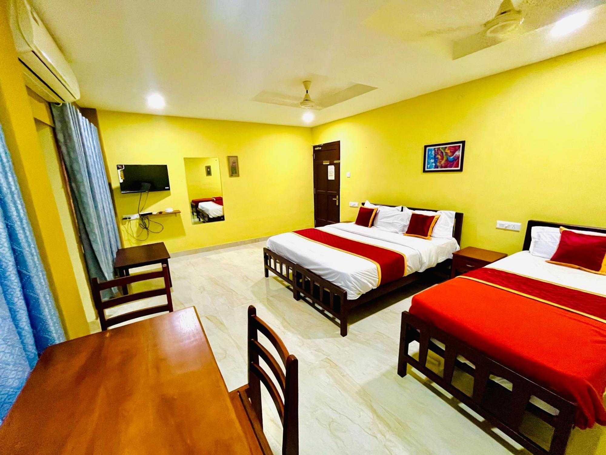 Madaparambil Residency Alwaye المظهر الخارجي الصورة