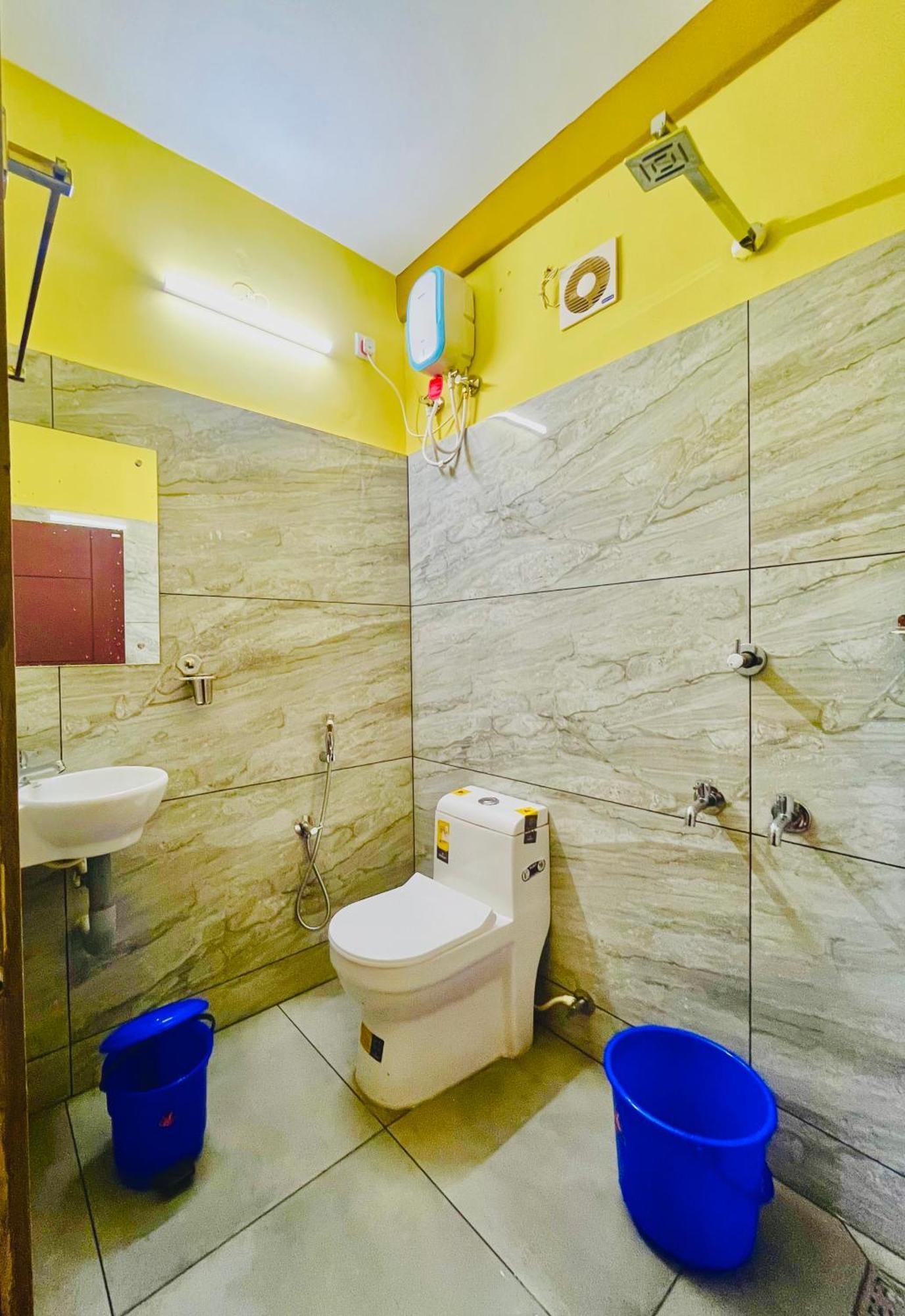 Madaparambil Residency Alwaye المظهر الخارجي الصورة