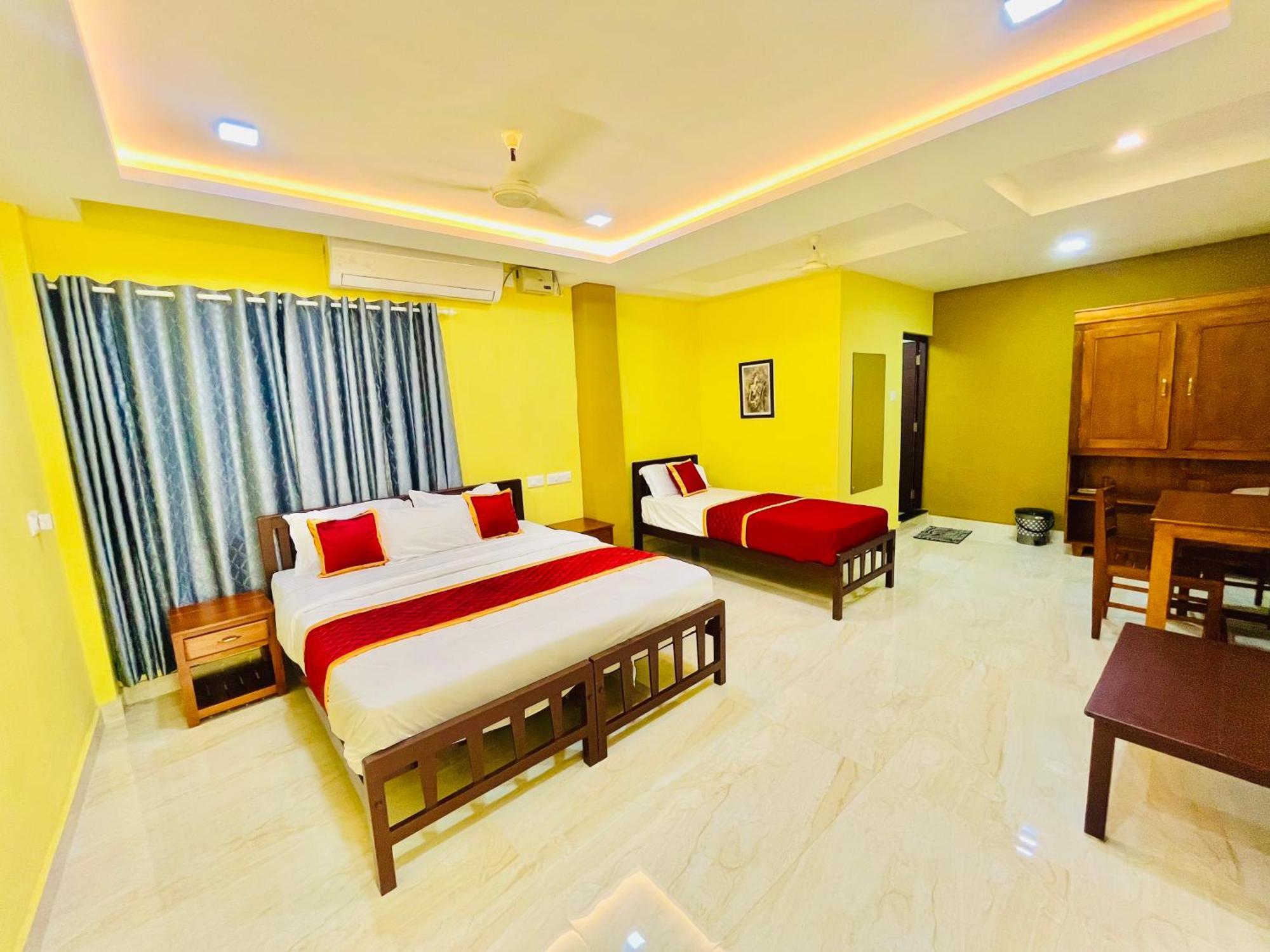 Madaparambil Residency Alwaye المظهر الخارجي الصورة